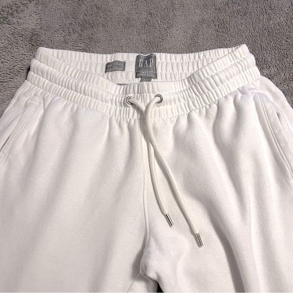 Joggers 🤍 - Picture 5 of 10